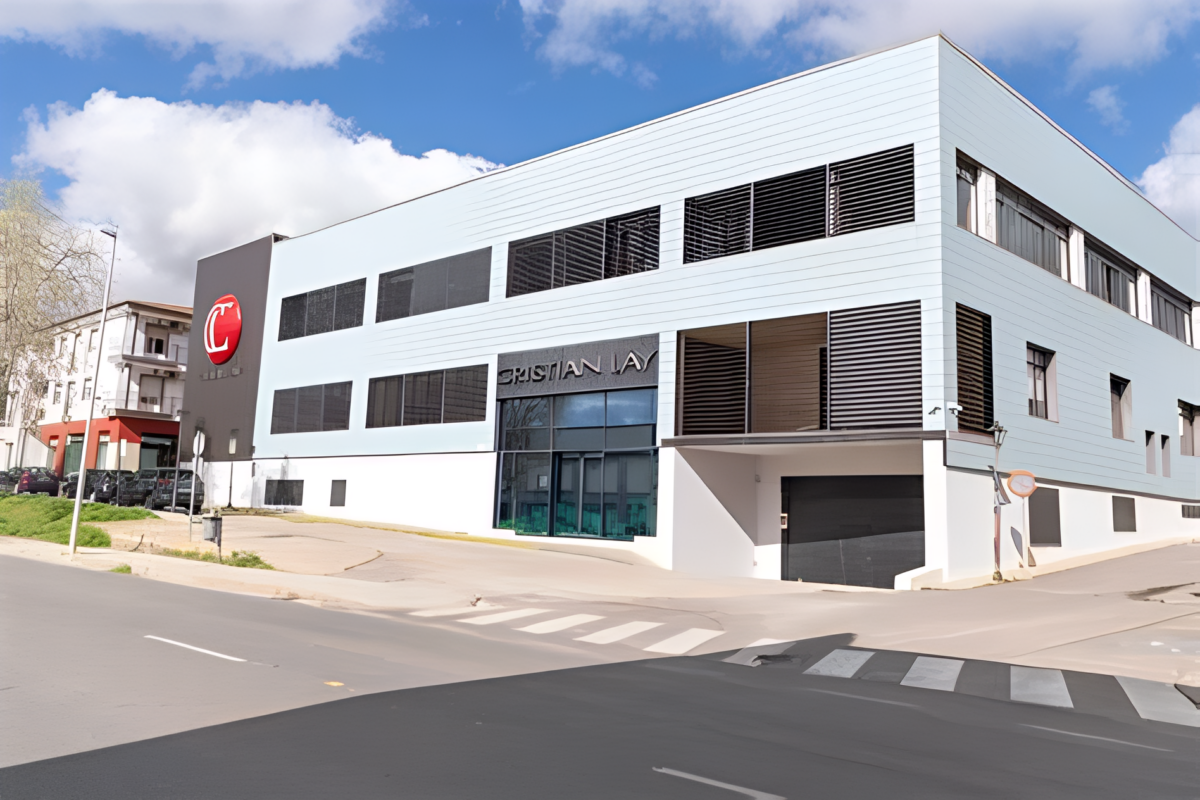 EDIF.-DE-OFICINAS-CRISTIAN-LAY